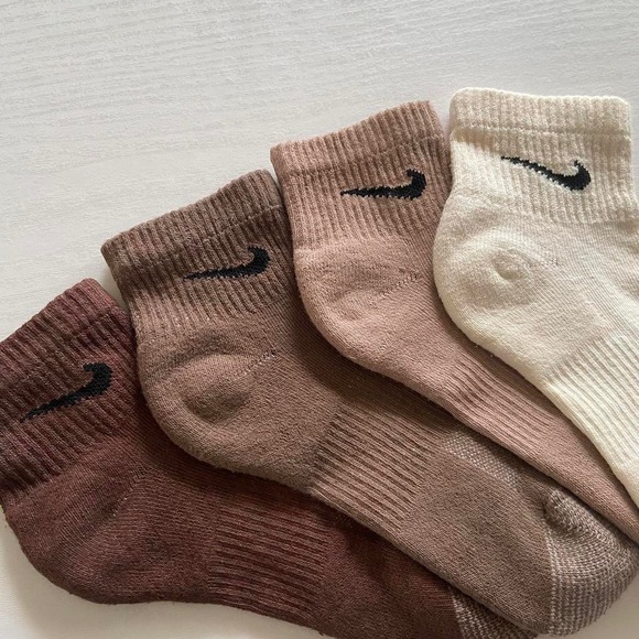 Custom Dyed Nike Ankle Socks - 4 Pack - Picture 2 of 4